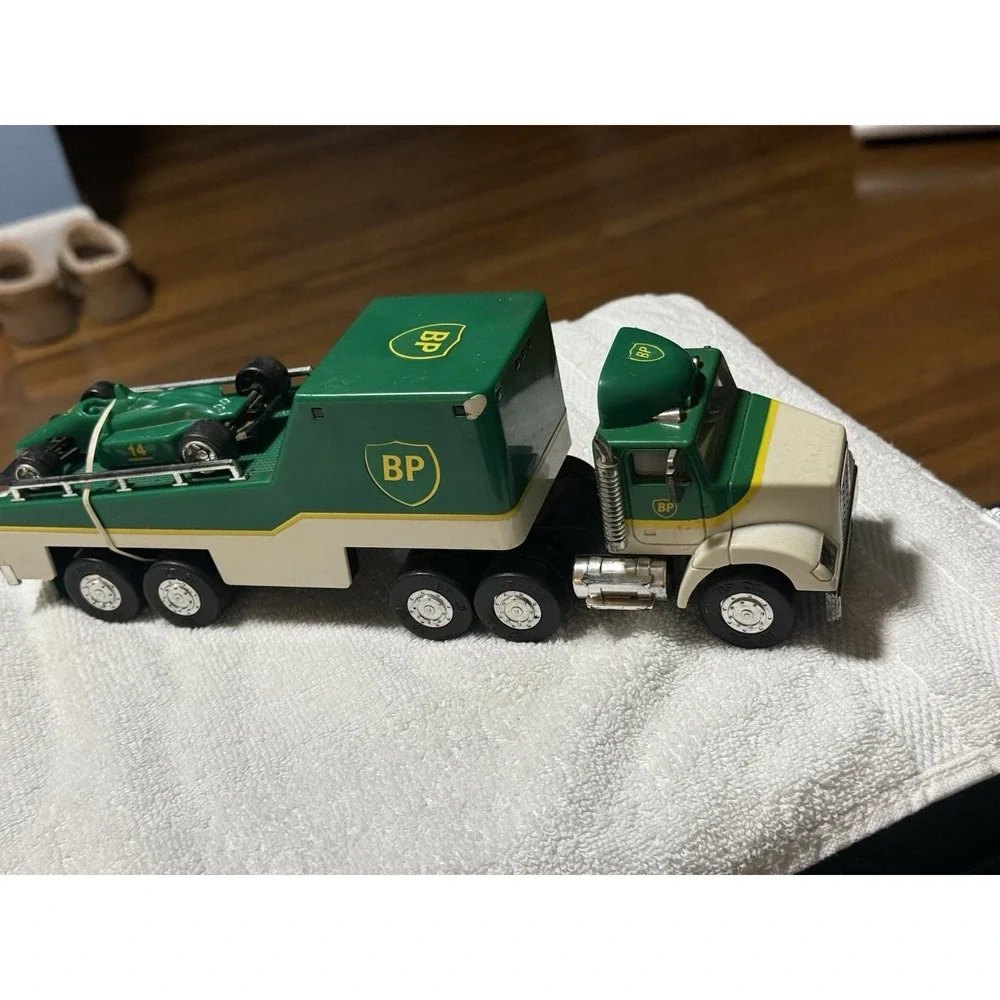 Vintage BP Toy Race Car Carrier Semi Truck‎ Limited Edition Series & F1 Race Car